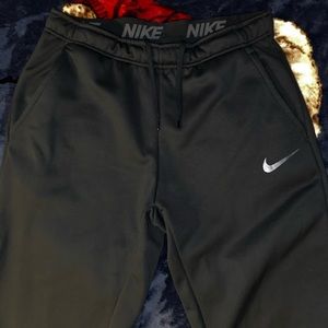 Nike Dri-FIT Therma Men’s Tapered Training Pants